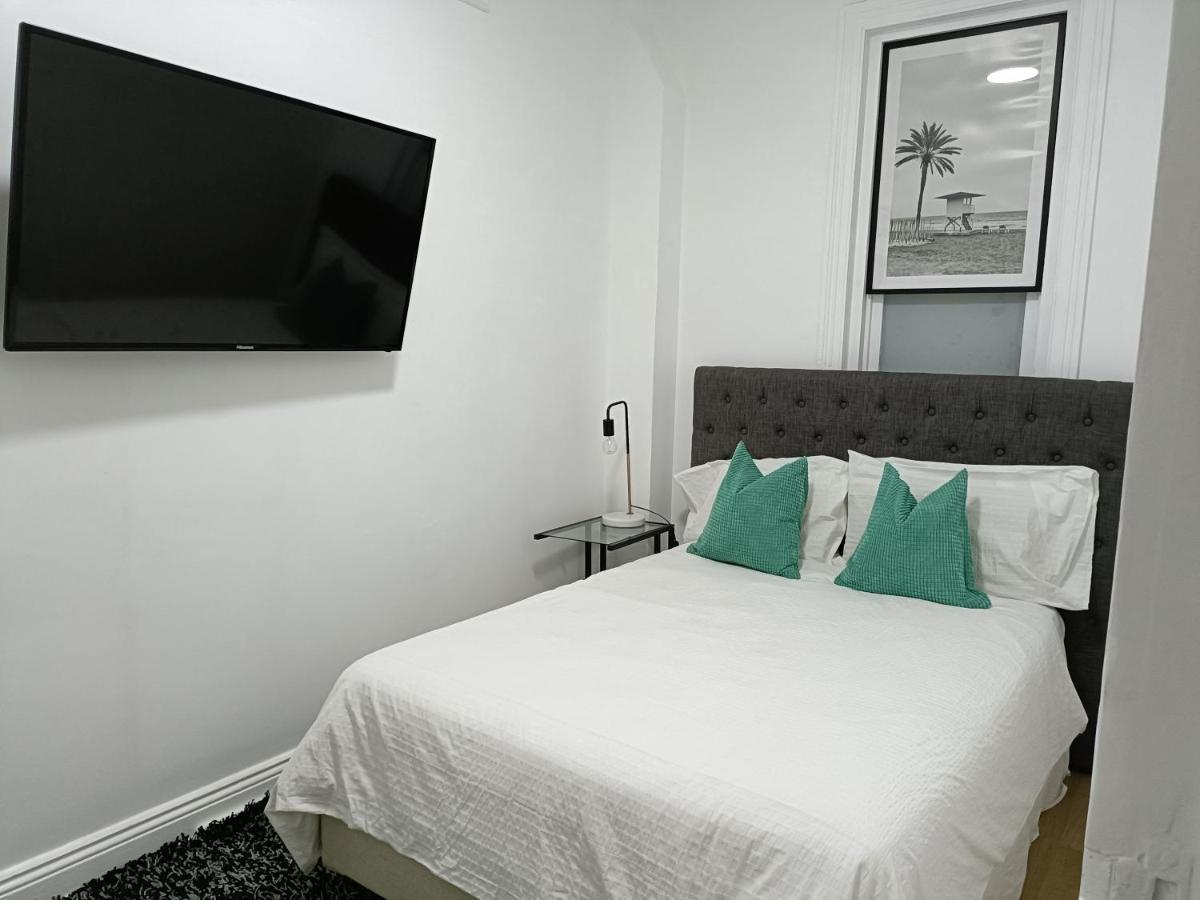 Lovely 1min Walk To Station With 55inch Tv * Sydney