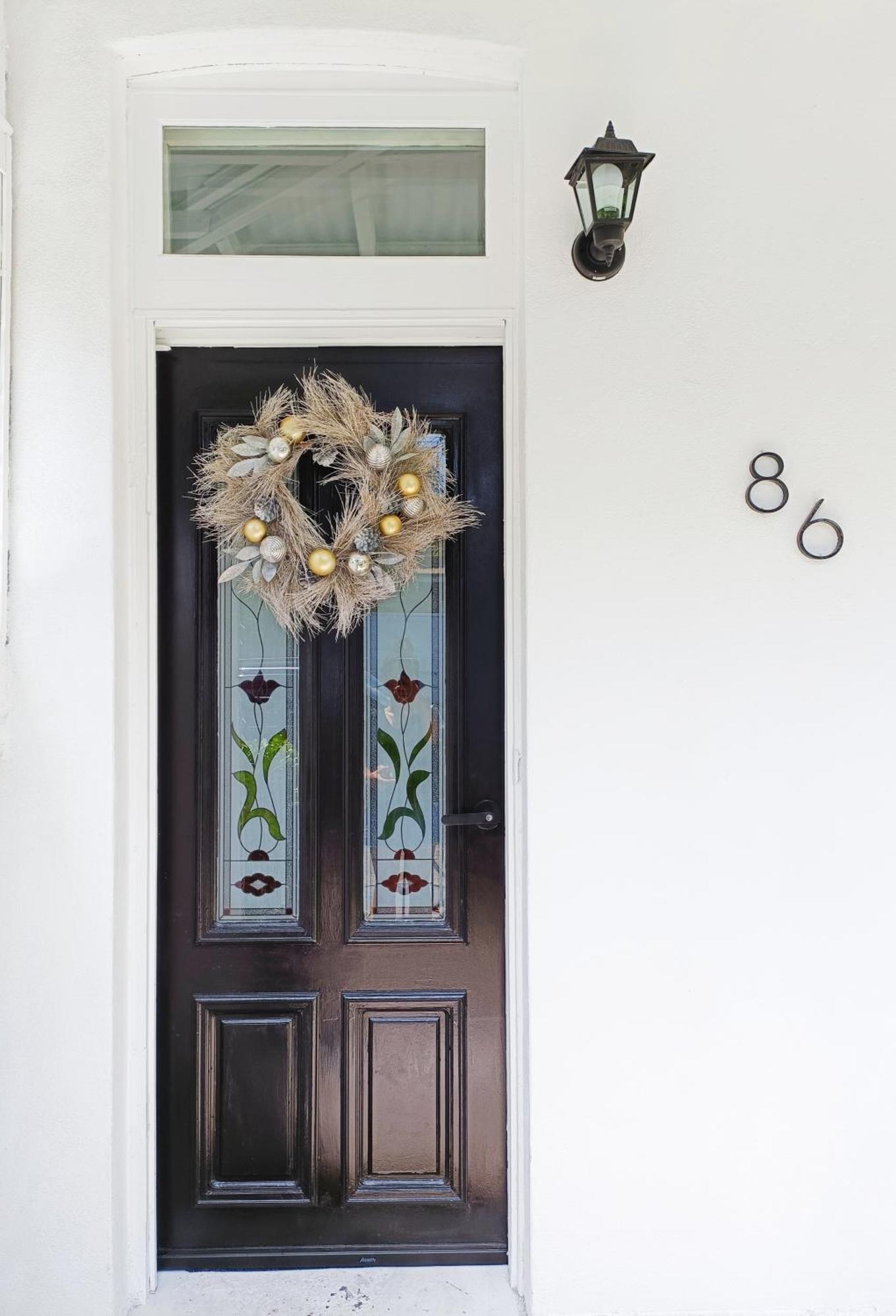 Homestay Lovely 1min Walk To Station With 55inch Tv *